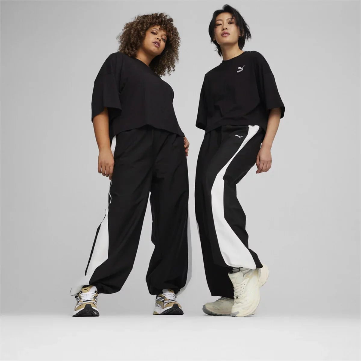 Puma Pantaloni BLACK DARE TO RELAXED PARACHUTE